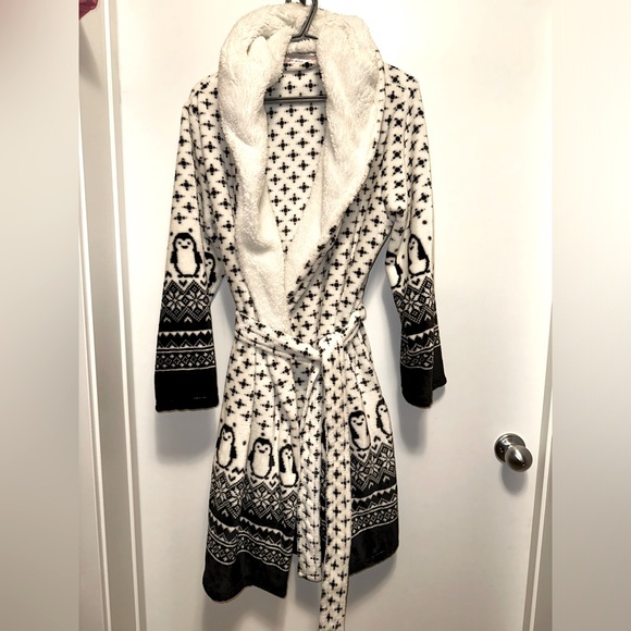 La vie en Rose Robe - Picture 1 of 2